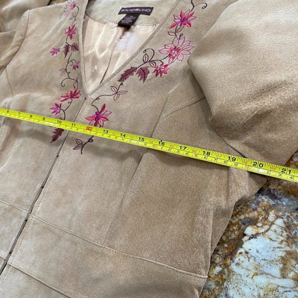 Bandolino Y2K tan embroidered 100% suede jacket - Picture 7 of 15